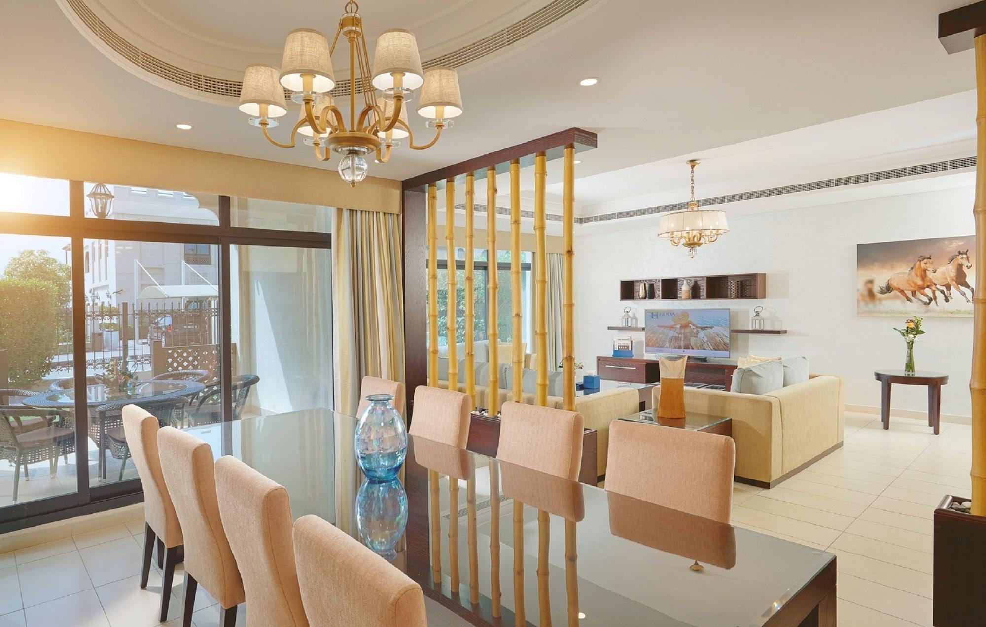 Roda Beach Resort Dubai Bagian luar foto