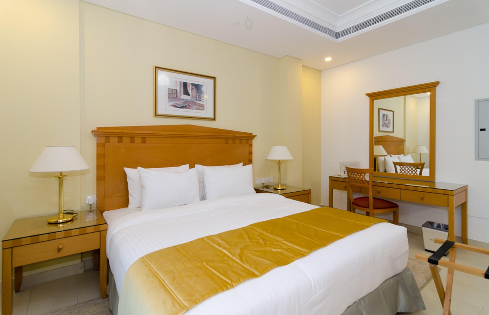 Roda Beach Resort Dubai Bagian luar foto