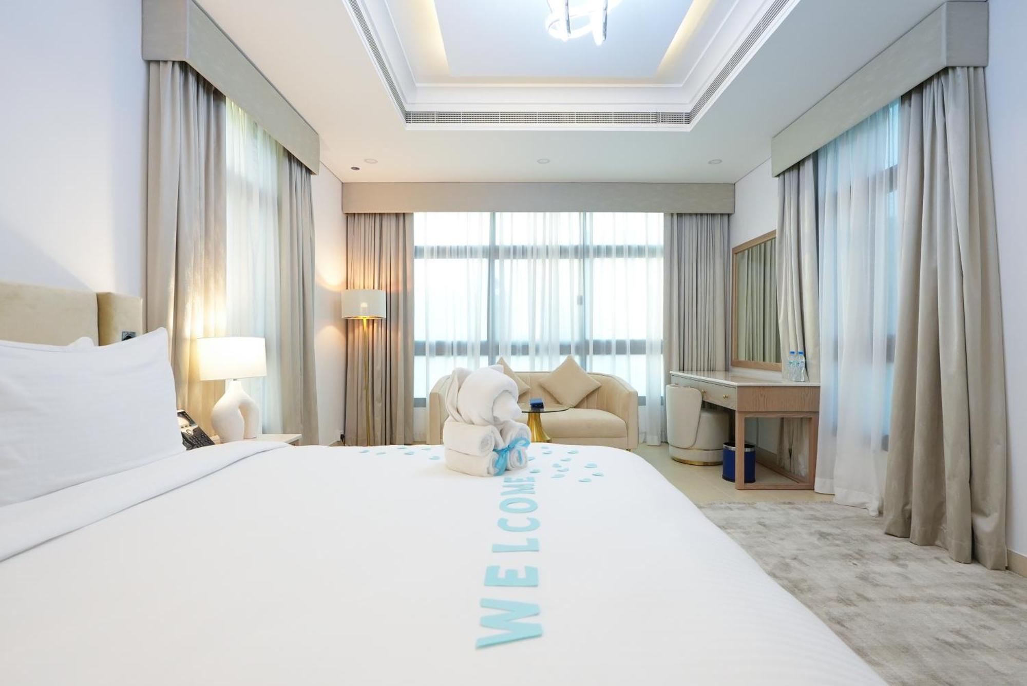 Roda Beach Resort Dubai Bagian luar foto