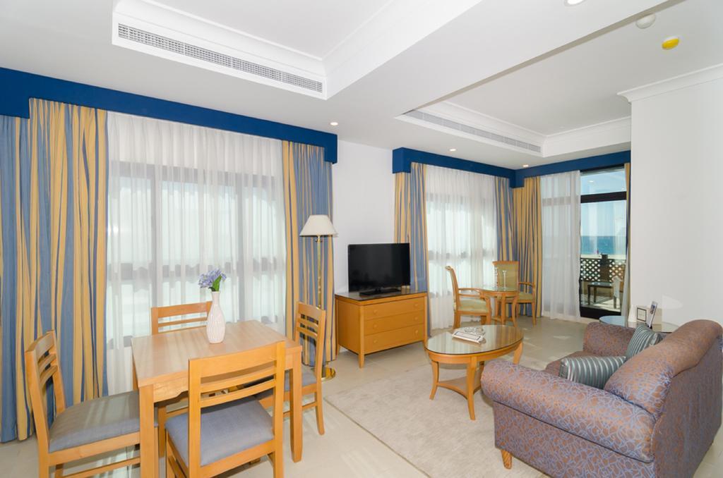 Roda Beach Resort Dubai Bagian luar foto