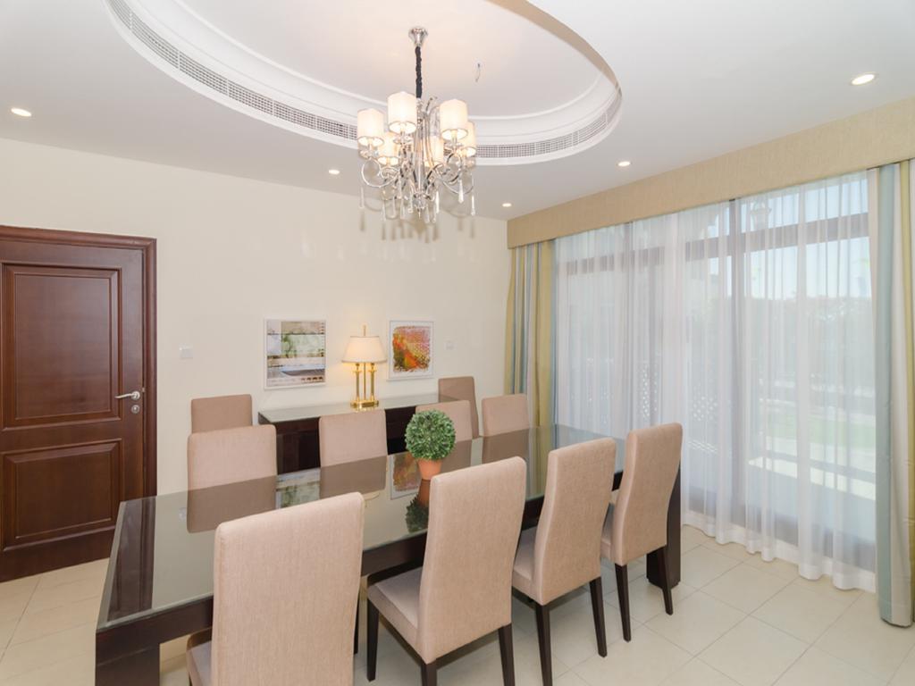 Roda Beach Resort Dubai Bagian luar foto