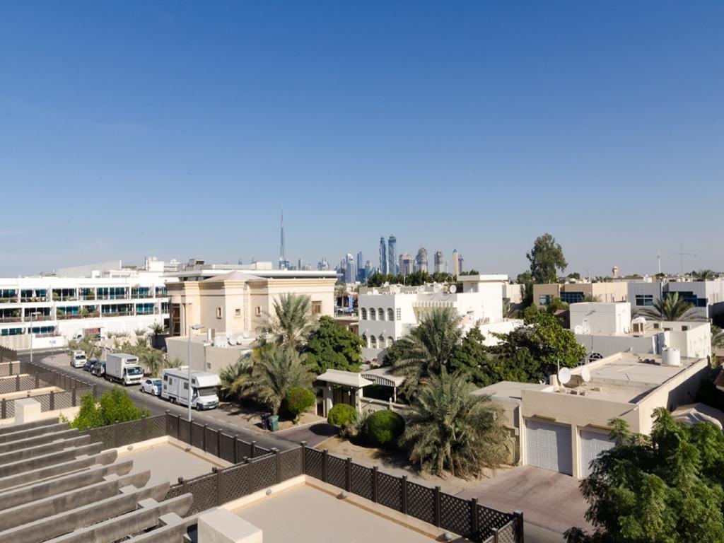 Roda Beach Resort Dubai Bagian luar foto