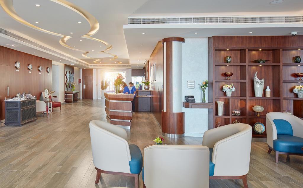 Roda Beach Resort Dubai Bagian luar foto